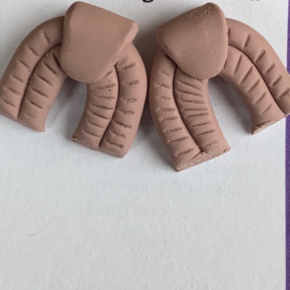 🌹 2/$25 Handmade Earrings - Picture 2 of 2